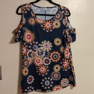 Women's multi colored top NWOT